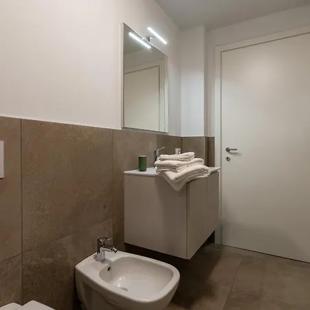 Residenza Laghi - Historical Center شقة ليكو