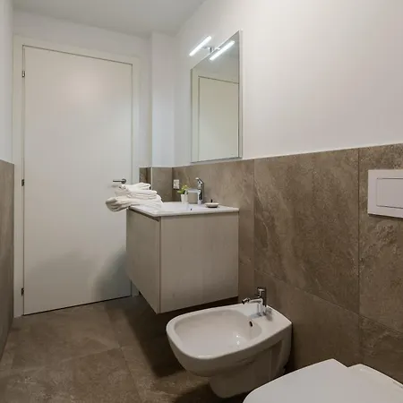 Residenza Laghi - Historical Center شقة