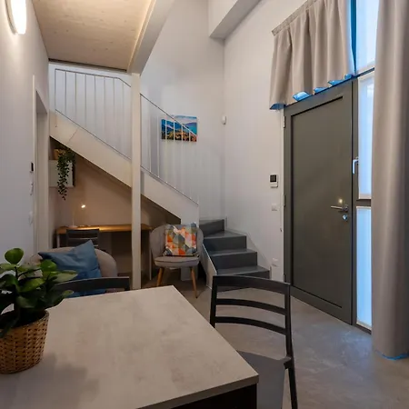 Residenza Laghi - Historical Center Appartement *
